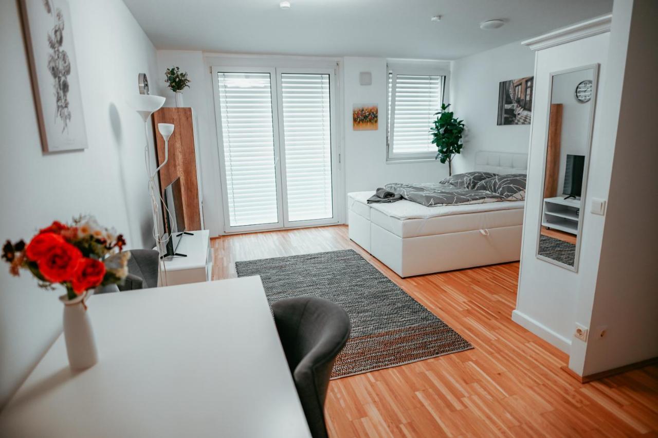 Vienna Danube Apartment 45 Bagian luar foto